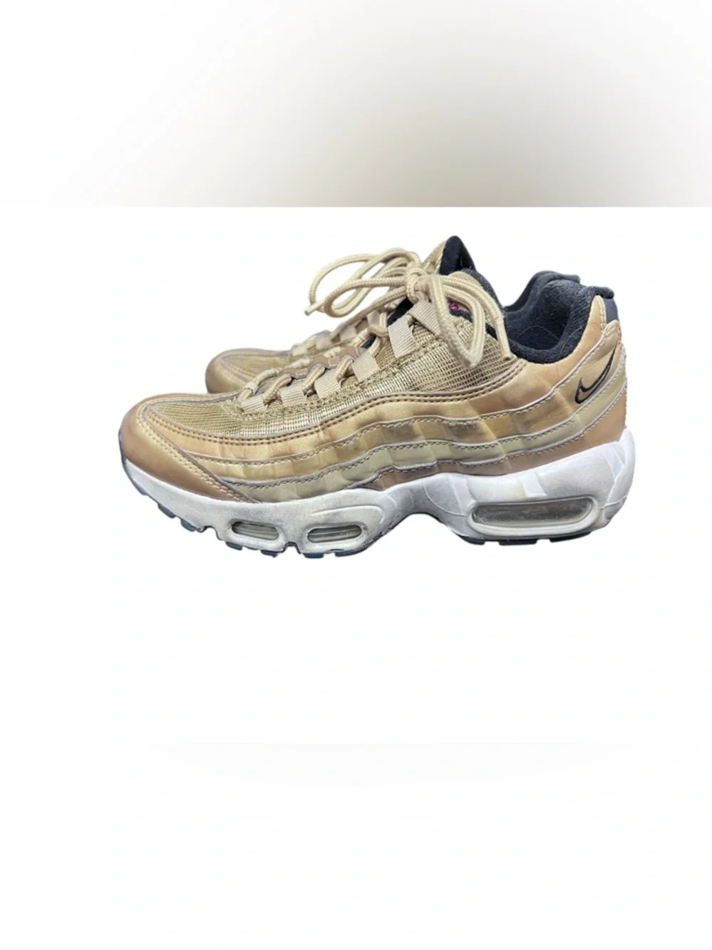 Nike air max 95 metallic gold Sz 6